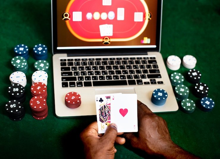 Antarmuka meja Hot Pot menampilkan pot, kartu, dan opsi pertaruhan di gue toto